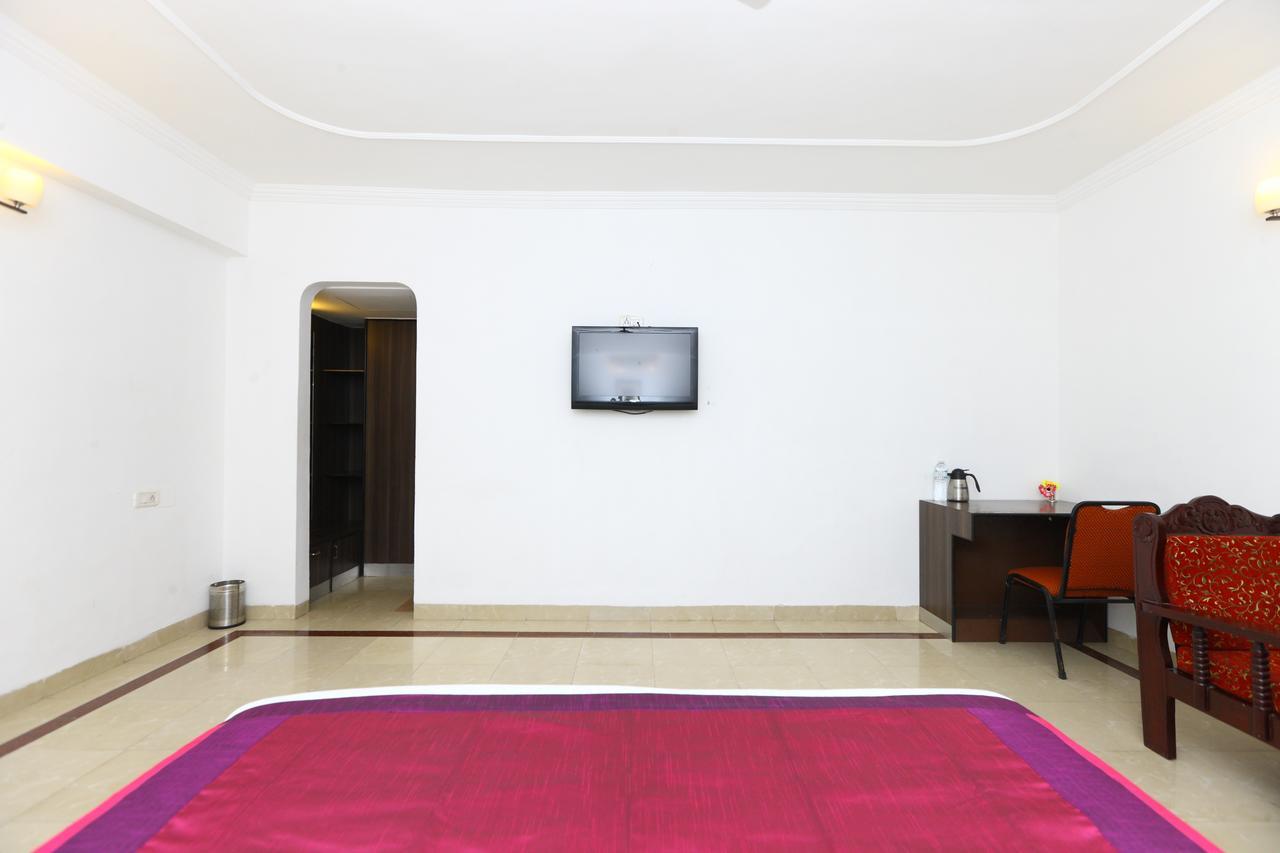Hotel Mount Heera Čennai Exteriér fotografie